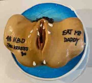 Seattle-Washington-Wet-Dripping-Pussy-Bachelor-Cake
